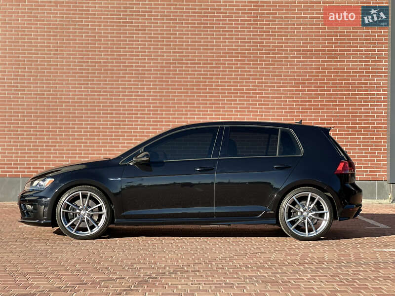 Хэтчбек Volkswagen Golf R 2016 в Одессе