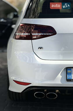 Хэтчбек Volkswagen Golf R 2014 в 
