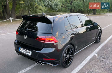 Хэтчбек Volkswagen Golf R 2019 в 