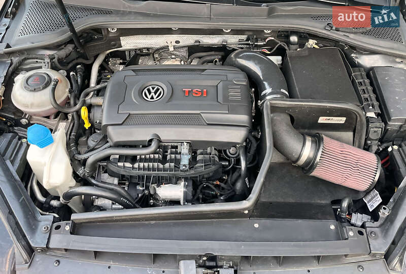 Хетчбек Volkswagen Golf R 2019 в Києві фото 19 Хетчбек Volkswagen Golf R 2019 в Києві