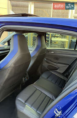 Хэтчбек Volkswagen Golf R 2022 в 
