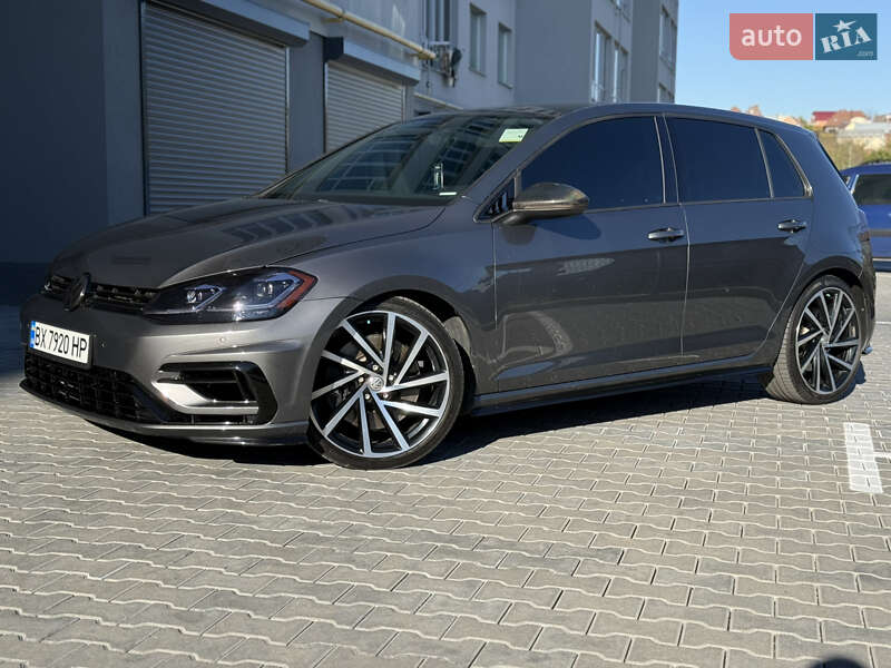 Хэтчбек Volkswagen Golf R 2017 в Хмельницком фото Хэтчбек Volkswagen Golf R 2017 в Хмельницком