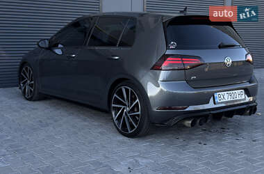 Хэтчбек Volkswagen Golf R 2017 в 