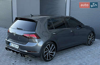 Хэтчбек Volkswagen Golf R 2017 в 