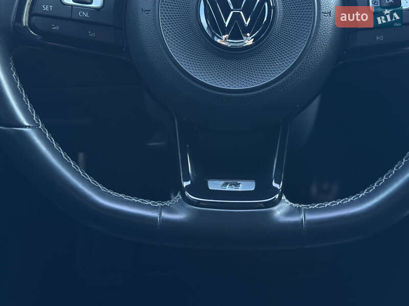 Хэтчбек Volkswagen Golf R 2017 в Хмельницком фото 61 Хэтчбек Volkswagen Golf R 2017 в Хмельницком