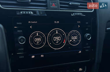 Хэтчбек Volkswagen Golf R 2017 в 