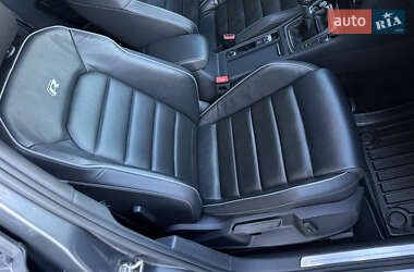 Хэтчбек Volkswagen Golf R 2017 в 