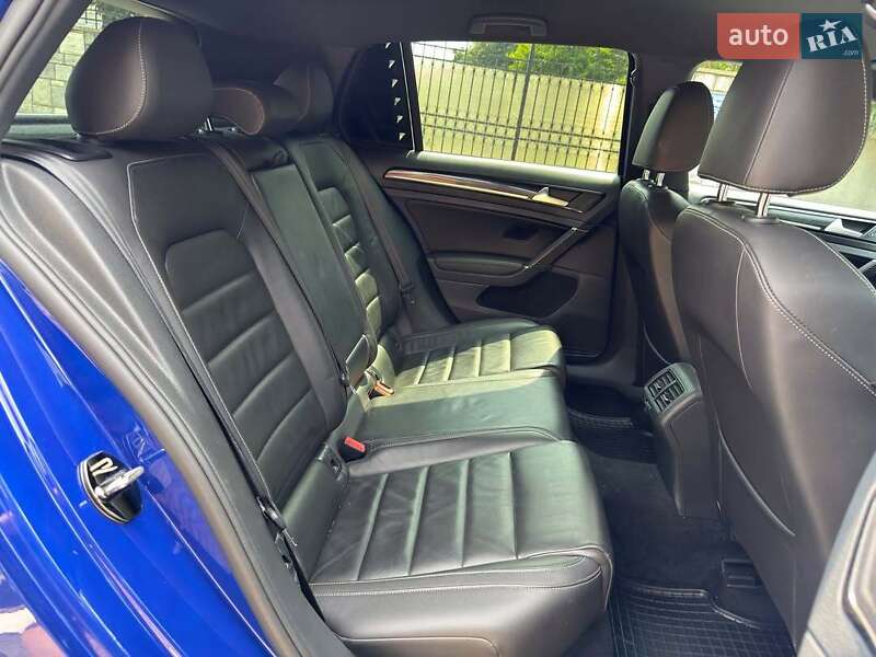 Хэтчбек Volkswagen Golf R 2016 в Черновцах фото 26 Хэтчбек Volkswagen Golf R 2016 в Черновцах
