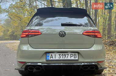 Хетчбек Volkswagen Golf R 2017 в  фото 9 Хетчбек Volkswagen Golf R 2017 в