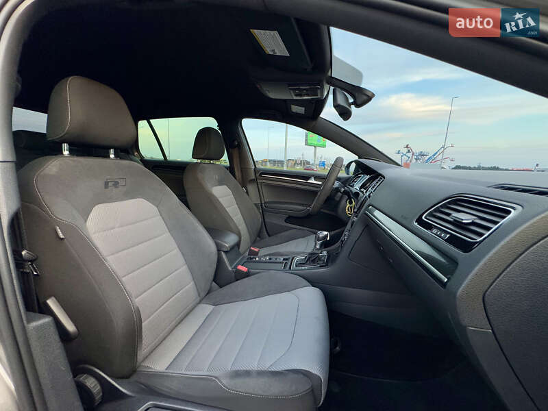 Хэтчбек Volkswagen Golf R 2015 в Львове фото 48 Хэтчбек Volkswagen Golf R 2015 в Львове