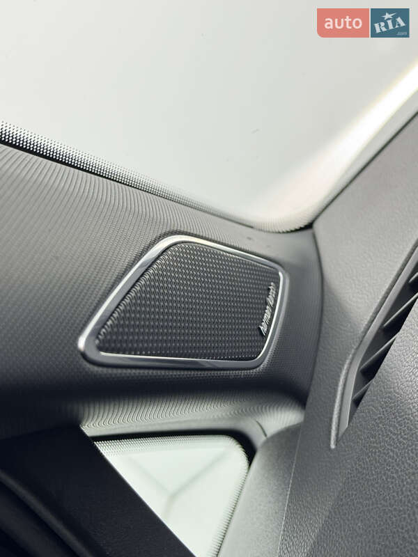 Хэтчбек Volkswagen Golf R 2022 в Одессе фото 33 Хэтчбек Volkswagen Golf R 2022 в Одессе