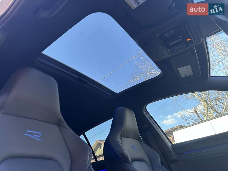 Хэтчбек Volkswagen Golf R 2022 в Одессе