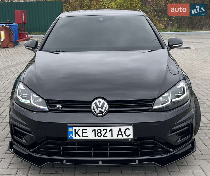 Хетчбек Volkswagen Golf R 2016 в Дніпрі
