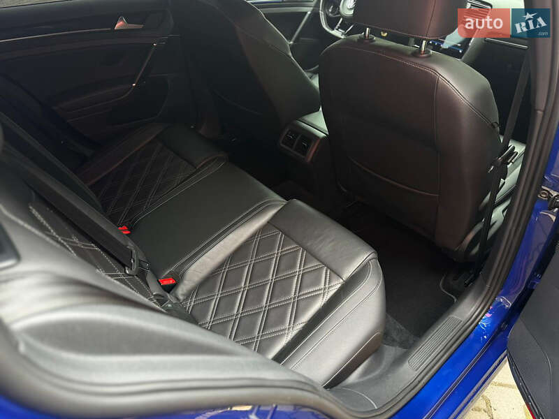 Хэтчбек Volkswagen Golf R 2014 в Киеве фото 69 Хэтчбек Volkswagen Golf R 2014 в Киеве