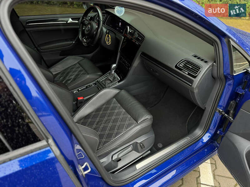 Хэтчбек Volkswagen Golf R 2014 в Киеве фото 76 Хэтчбек Volkswagen Golf R 2014 в Киеве