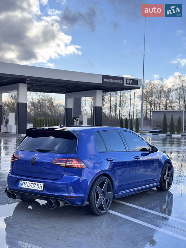 Хэтчбек Volkswagen Golf R 2015 в Житомире