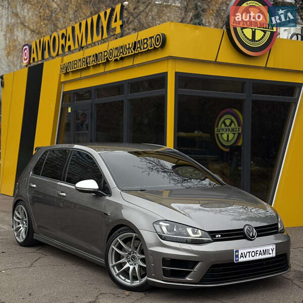 Хетчбек Volkswagen Golf R 2014 в Києві