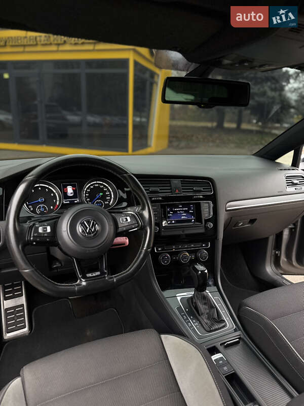 Хетчбек Volkswagen Golf R 2014 в Києві