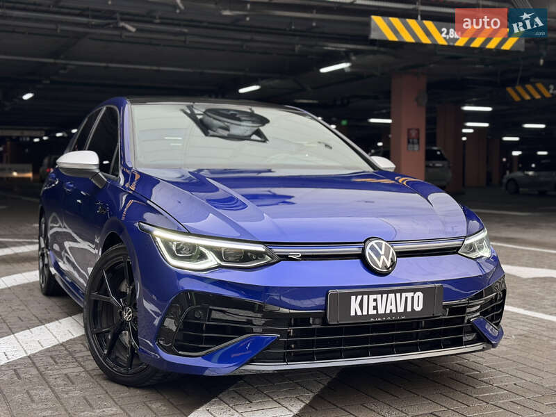 Хэтчбек Volkswagen Golf R 2022 в Киеве