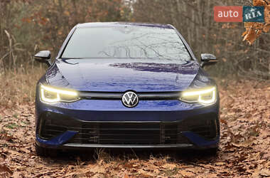 Хэтчбек Volkswagen Golf R 2023 в Корсуне-Шевченковском
