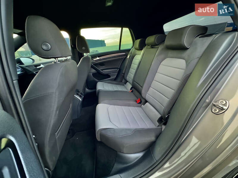 Хэтчбек Volkswagen Golf R 2015 в Львове фото 42 Хэтчбек Volkswagen Golf R 2015 в Львове