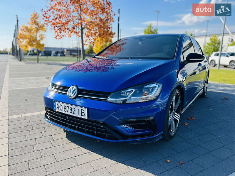 Хэтчбек Volkswagen Golf R 2016 в Мукачево