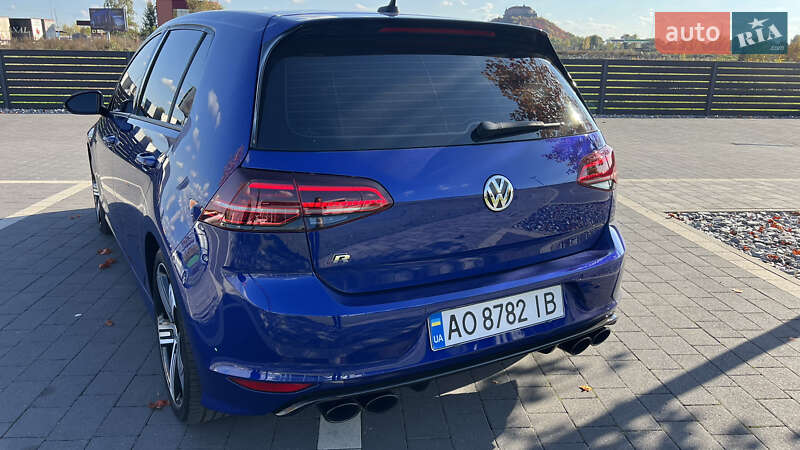 Хэтчбек Volkswagen Golf R 2016 в Мукачево
