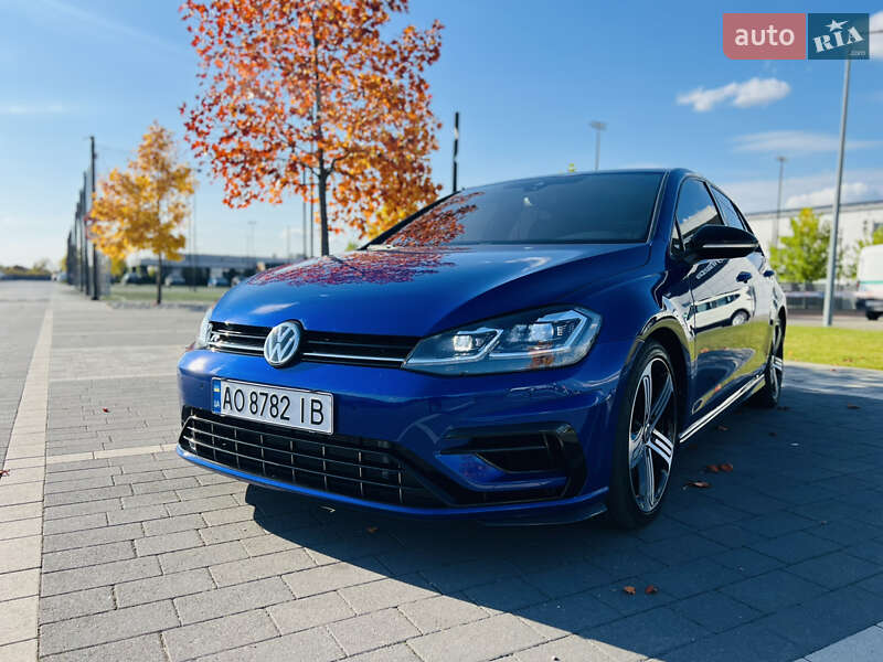Хэтчбек Volkswagen Golf R 2016 в Мукачево