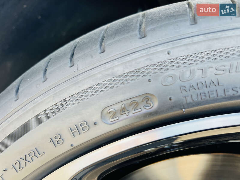 Хэтчбек Volkswagen Golf R 2016 в Мукачево