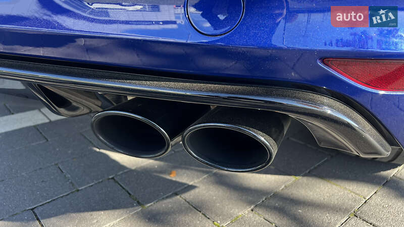 Хэтчбек Volkswagen Golf R 2016 в Мукачево