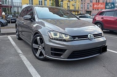 Хетчбек Volkswagen Golf R 2015 в Києві