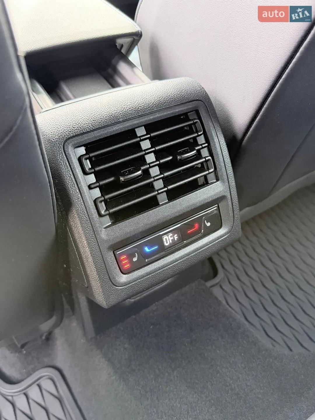 2025 Volkswagen Golf R - мініатюра 21