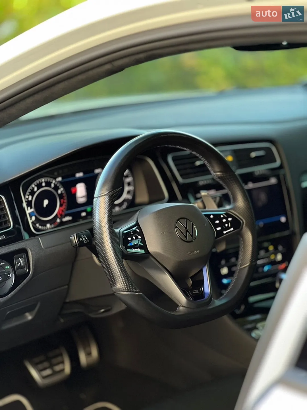 2017 Volkswagen Golf R - мініатюра 24