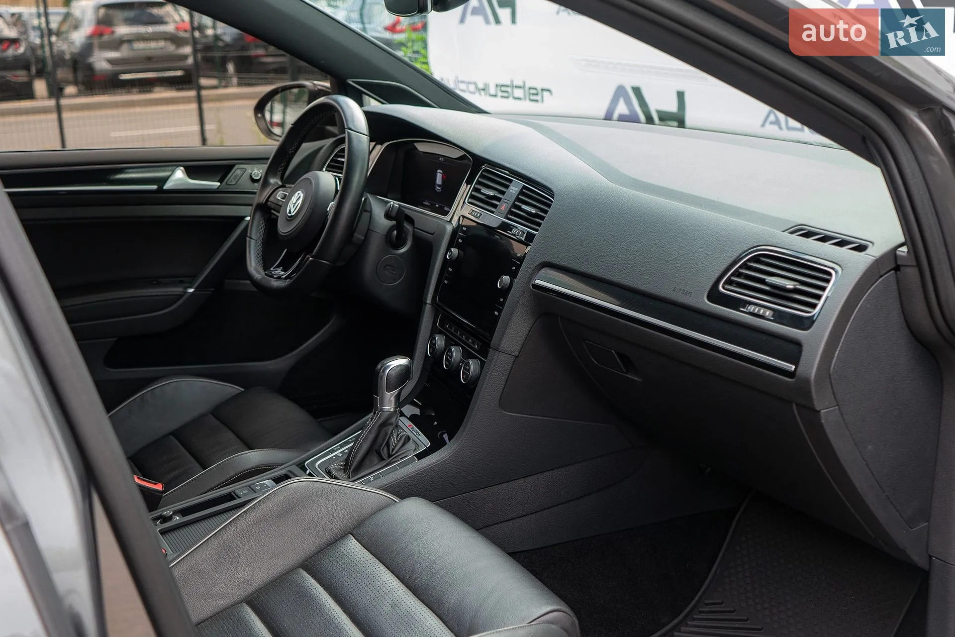 2019 Volkswagen Golf R - мініатюра 63