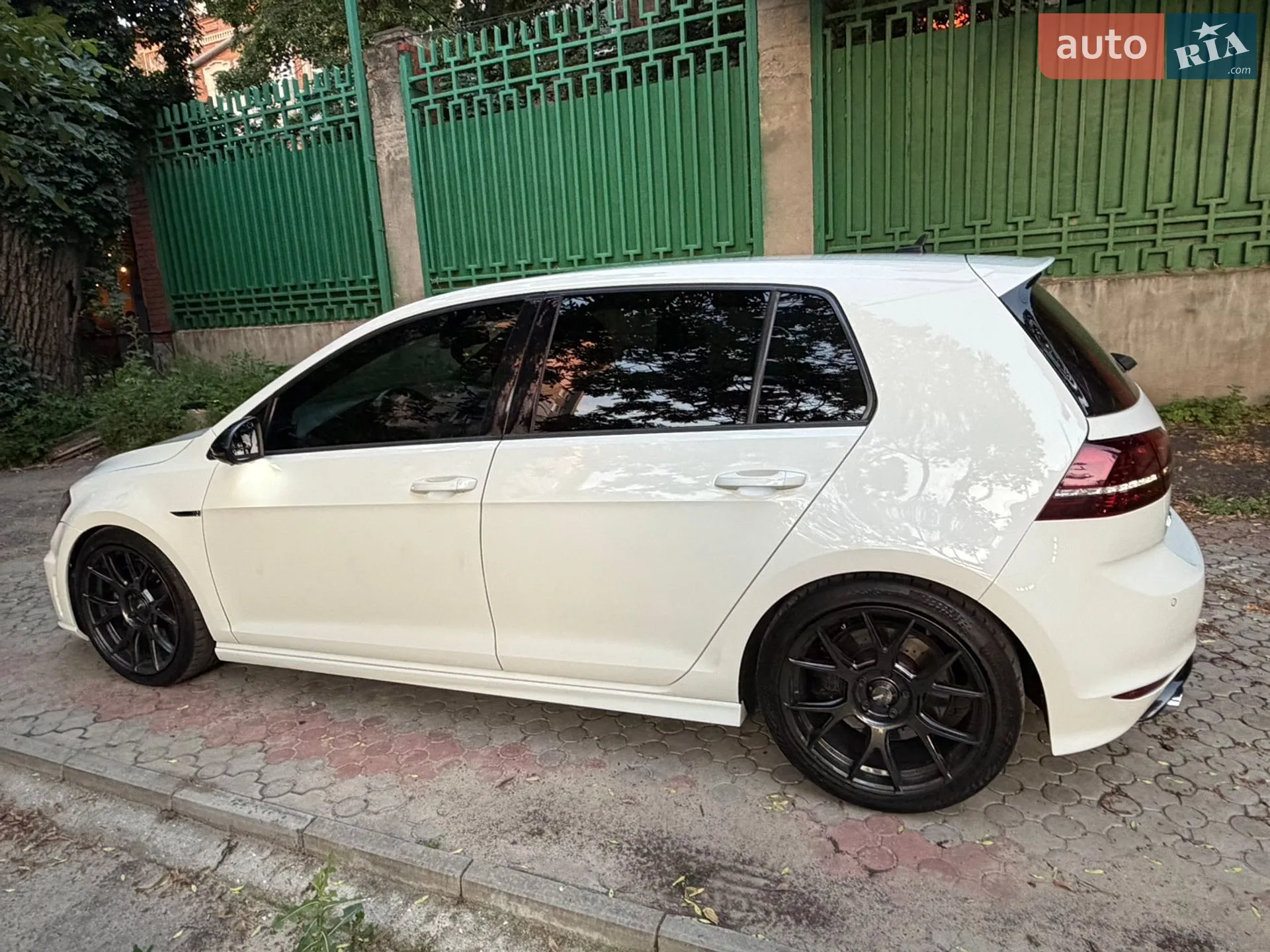 2016 Volkswagen Golf R - мініатюра 3