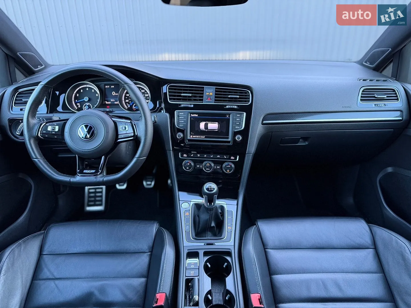 2017 Volkswagen Golf R - мініатюра 26