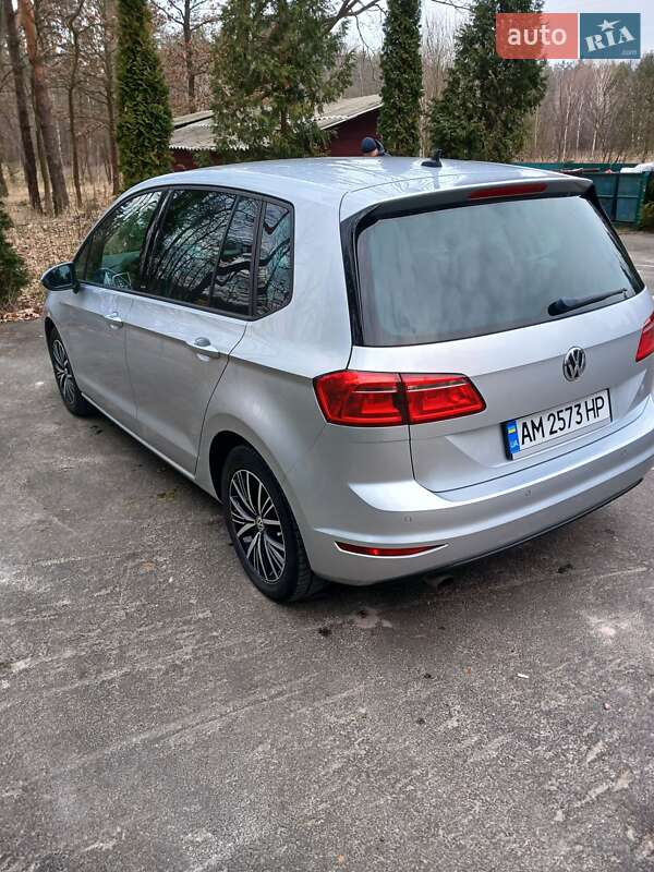 Микровэн Volkswagen Golf Sportsvan 2016 в Коростышеве