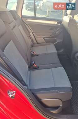 Хэтчбек Volkswagen Golf Sportsvan 2016 в 