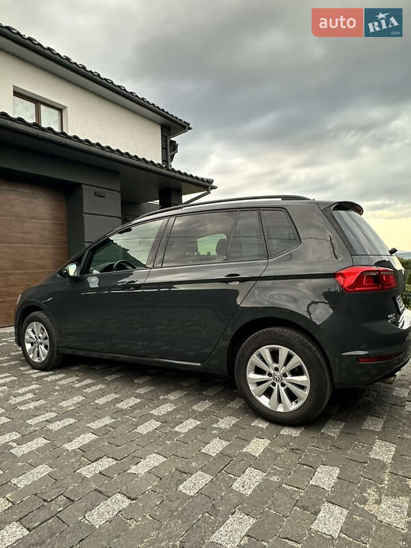 Микровэн Volkswagen Golf Sportsvan 2015 в Сторожинце