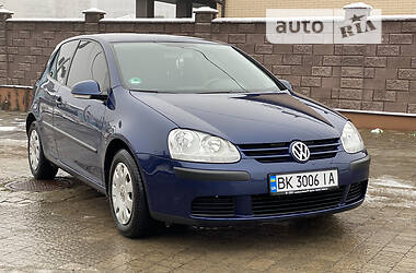 Купе Volkswagen Golf V 2004 в Ровно
