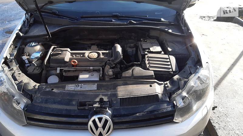 Volkswagen Golf VI