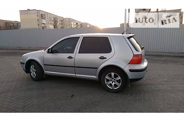 Хэтчбек Volkswagen Golf 1999 в Новой Каховке