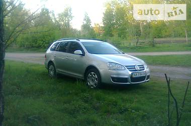 Универсал Volkswagen Golf 2008 в Киеве