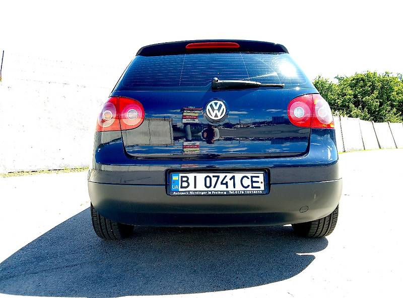 Хэтчбек Volkswagen Golf 2005 в Полтаве