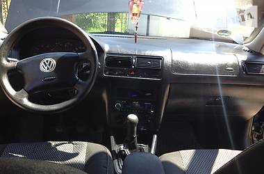 Хэтчбек Volkswagen Golf 2001 в Новом Роздоле