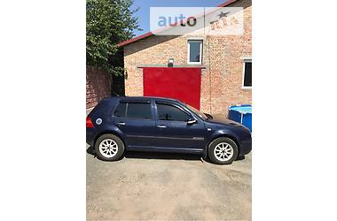 Хэтчбек Volkswagen Golf 2001 в Ровно