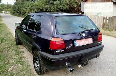 Хэтчбек Volkswagen Golf 1995 в Ивано-Франковске