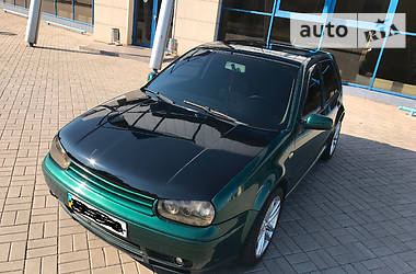 Хэтчбек Volkswagen Golf 2000 в Мариуполе