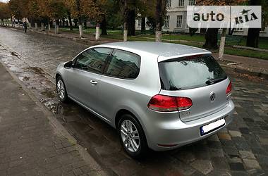 Хетчбек Volkswagen Golf 2010 в Дрогобичі