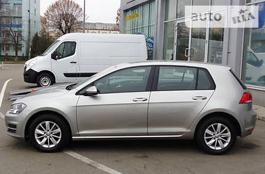 Хэтчбек Volkswagen Golf 2013 в Киеве